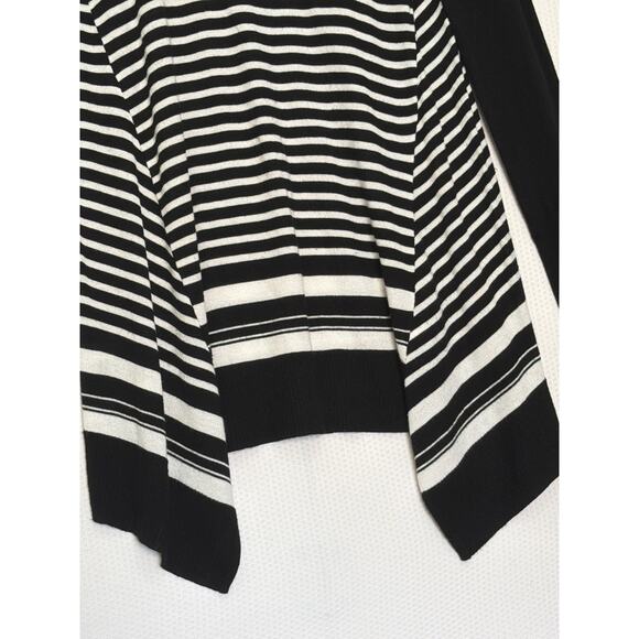 Apt 9 Medium Black White Asymmetrical Striped Turtleneck Tunic Knit Sweater - Picture 3 of 10